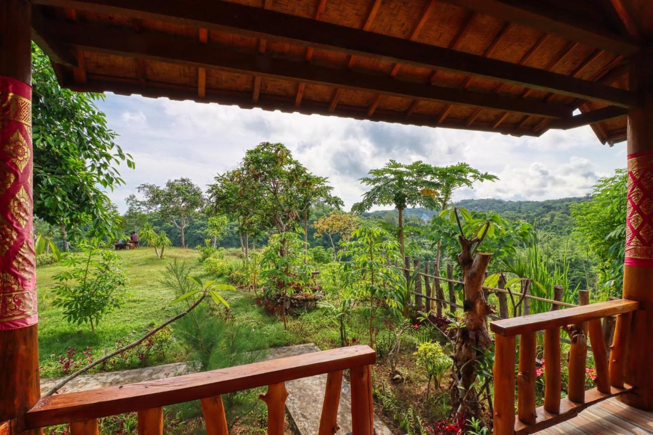 Ayu Hill Bungalows Toyapakeh Exterior foto