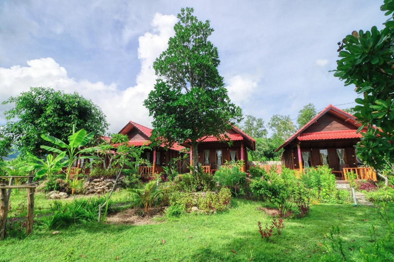 Ayu Hill Bungalows Toyapakeh Exterior foto