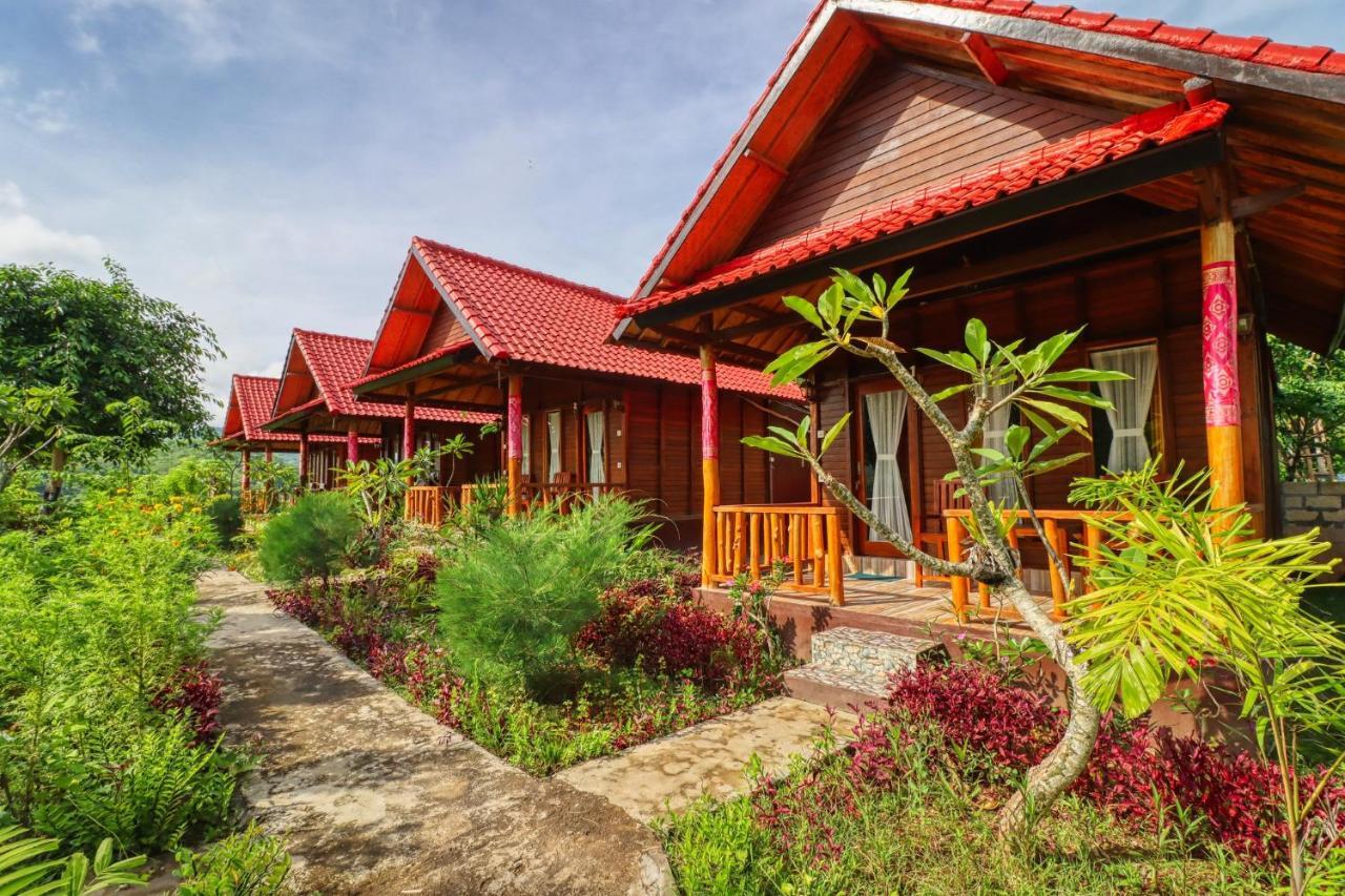 Ayu Hill Bungalows Toyapakeh Exterior foto