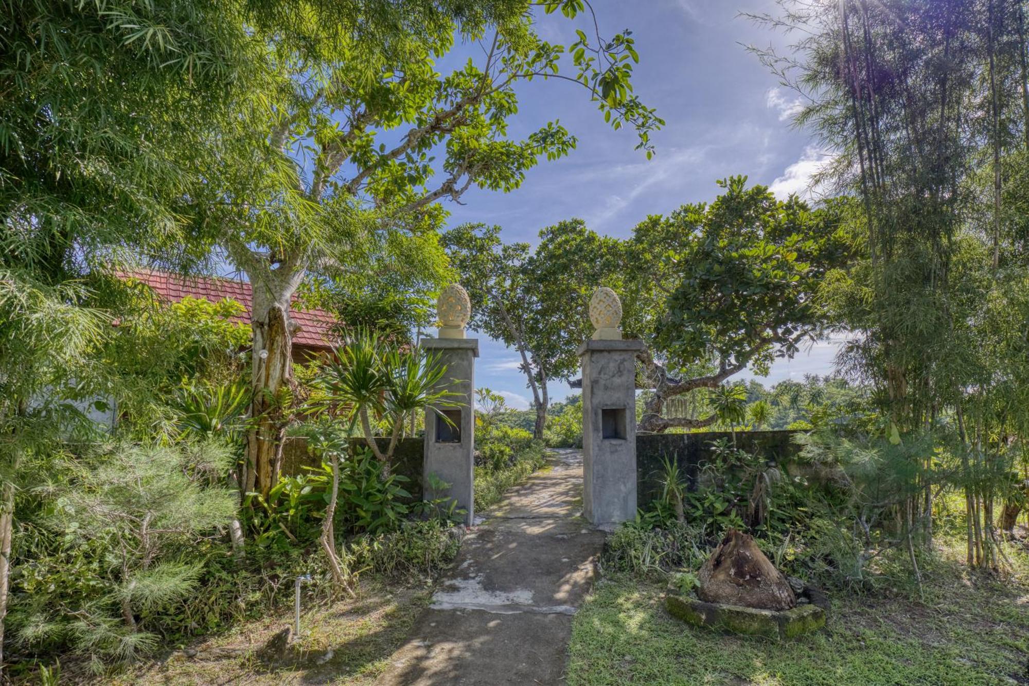 Ayu Hill Bungalows Toyapakeh Exterior foto